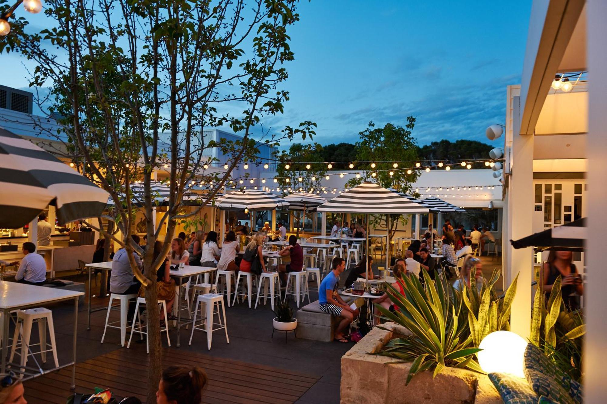 Cottesloe Beach Hotel Perth Exterior photo