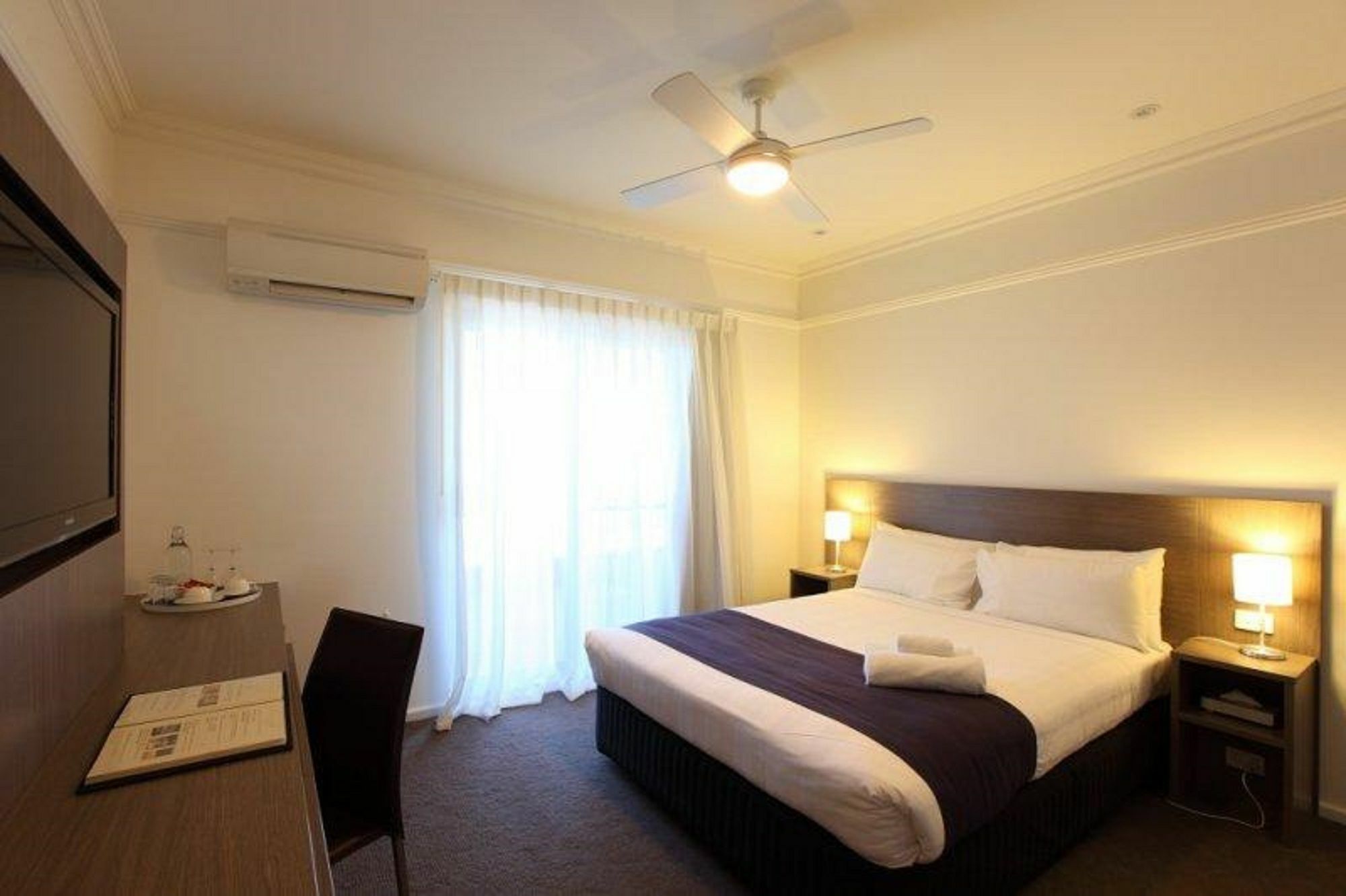 Cottesloe Beach Hotel Perth Exterior photo